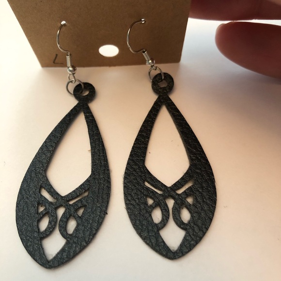 2/&15 Embossed leather cutout fishhook earrings - Picture 4 of 5